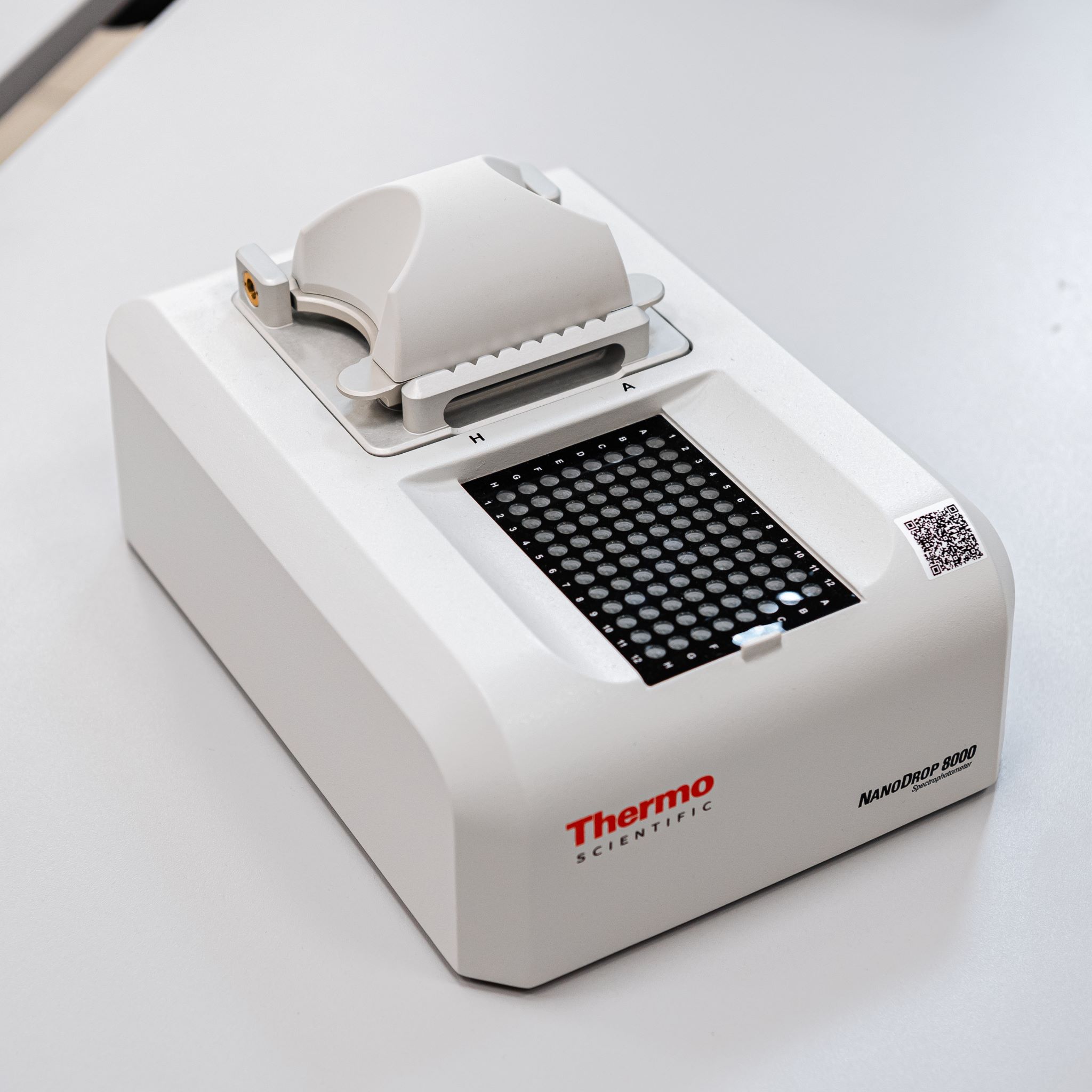 Спектрофотометр Nanodrop 8000 Thermo Fisher Scientific